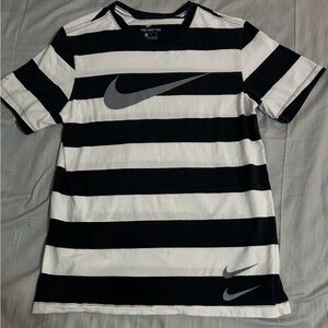 Nike Men's Striped Black and White Tee